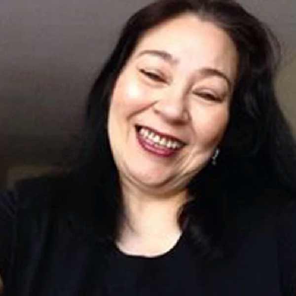 হেলেনার কাহিনি বলিউডের অনেক ব্যর্থ অভিনেত্রীর সঙ্গেই মেলে। একাধিক অভিনেতার সঙ্গে সম্পর্ক, বিচ্ছেদ, টানাপড়েন মায়ানগরীর অভিনেত্রীদের কাছে নতুন কিছু নয়।