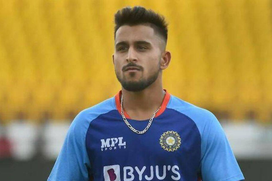 উমরানের বলের গতির জন্য অনেকেই তাঁর সঙ্গে প্রাক্তন পাক বোলার শোয়েব আখতারের তুলনা টানা শুরু করেছেন। বিশেষজ্ঞরা বলছেন, প্রচুর সম্ভাবনা রয়েছে উপত্যকার এই বোলারের। 