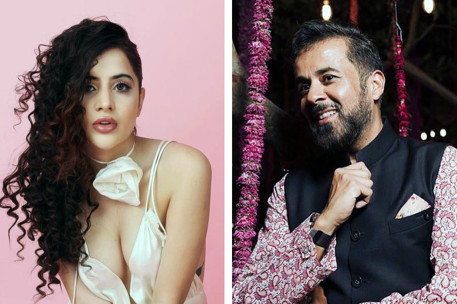 চেতন ভগত-উরফি জাভেদকে নিয়ে বিতর্কে সরগরম বি-টাউন। এক জন লেখক হিসাবে তরুণ প্রজন্মের কাছে জনপ্রিয়, অন্য জন নিত্যনতুন পোশাকের বাহারে সকলকে চমকে দিতে ভালবাসেন।