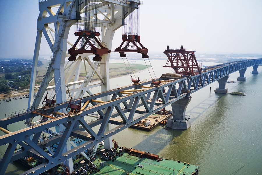 কী কী কারণে প্রকল্পের ব্যয় বাড়ানো দরকার, তার একটা তালিকা তৈরি করেছেন প্রকল্প কর্তৃপক্ষ। বাড়তি যে ব্যয় ধরা হয়েছে, তার বেশির ভাগটাই খরচ হয়ে গিয়েছে। বর্তমানে প্রকল্প সংশোধনের মাধ্যমে যা ব্যয়খাতে যোগ করা হচ্ছে। কিছু কাজ আগামী দিনে সম্পন্ন করা হবে। তার খরচ যোগ করে চূড়ান্ত সংশোধন করা হবে প্রকল্প প্রস্তাব। 