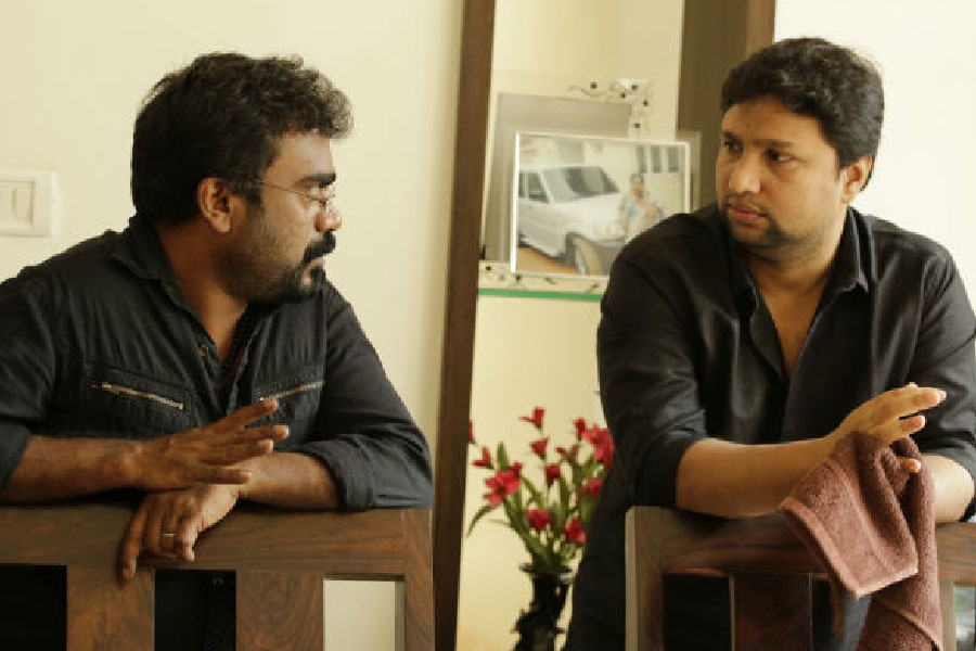 ২০০ সালের শেষের দিক থেকে সাইলেন্ট সুনীল-রাজ শুরু হয়। ২০০৫ সালে প্রথম পুলিশের নজরে আসেন সুনীল। 