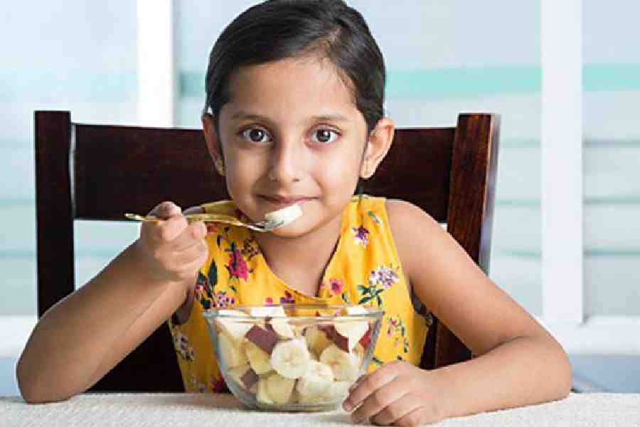 যদি সন্তান কিছুতেই খেতে না চায়, তবে অবিলম্বে শিশু চিকিৎসকের পরামর্শ নেওয়া প্রয়োজন।