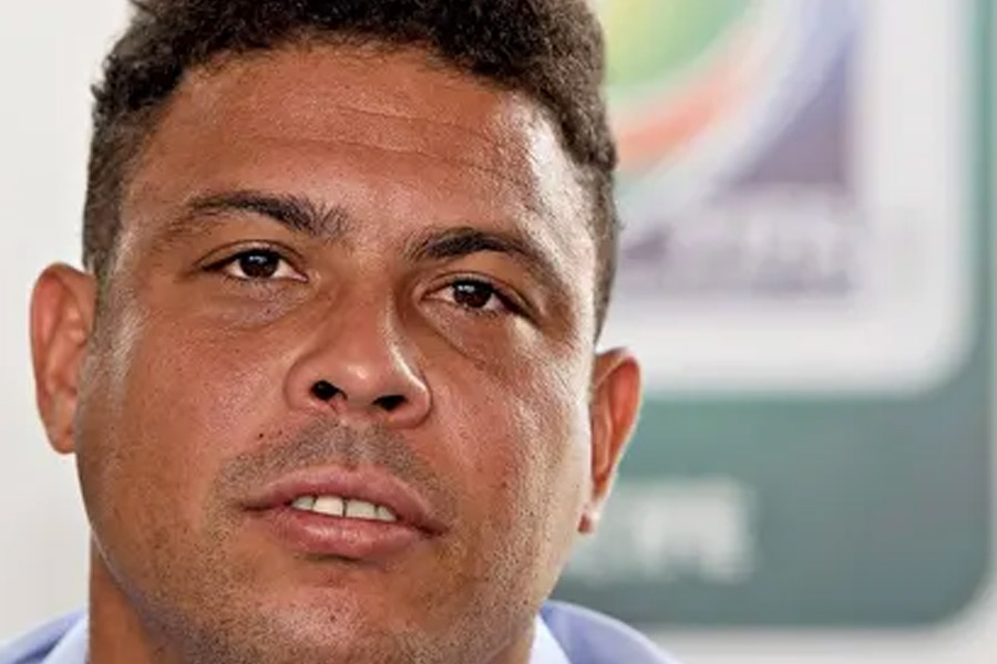 রোনাল্ডো বলেছিলেন, ‘‘তিনি সামান্য সুখের স্বাদ পেতে চেয়েছিলেন। এতে কোনও দোষ নেই।’’