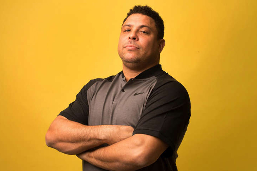 রোনাল্ডো নিজের মুখে স্বীকার করেন, বেশির ভাগ সময় খেলতে নামার আগে তিনি যৌন মিলনে লিপ্ত হতেন। তিনি বলেন, ‘‘এর ফলে ভাল করে খেলায় মন দিতে পারতাম।’’