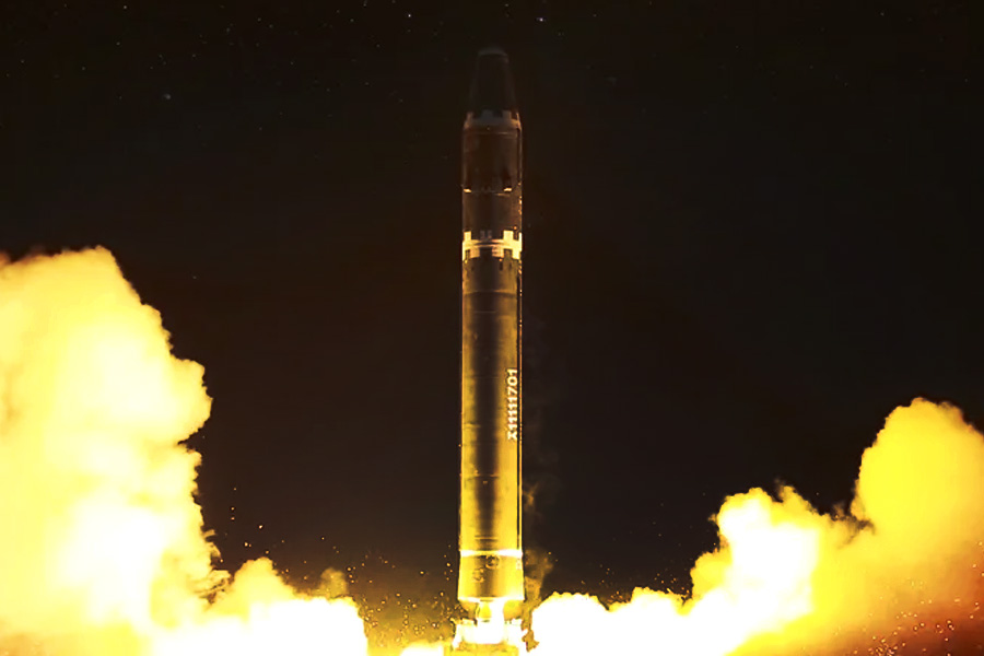 তিনি আরও জানান, এই পরমাণু ক্ষেপণাস্ত্র তৈরি করে পারমাণবিক অস্ত্রের ভবিষ্যৎ তৈরিতে একটি উল্লেখযোগ্য পদক্ষেপ করেছে সে দেশের সরকার।