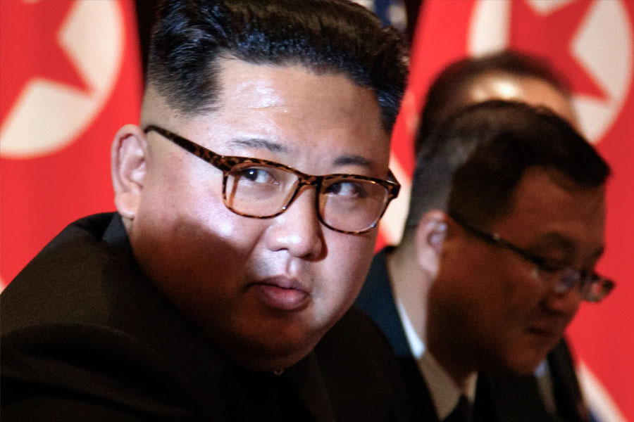 তিনি আরও বলেন, ‘‘বিশ্বের সবচেয়ে শক্তিশালী সামরিক বাহিনী তৈরির লক্ষ্যে আমাদের দেশ দৃঢ় ভাবে এগিয়ে চলেছে।’’