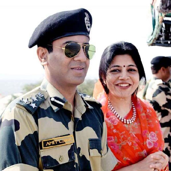 শৈশব থেকেই স্বল্পভাষী অমিত। জয়পুরের সেন্ট জেভিয়ার্স কলেজের ছাত্র অমিত ইঞ্জিনিয়ারিংকেই তাঁর কেরিয়ার হিসাবে বেছে নেন। গণিতে অত্যন্ত ভাল তিনি। জয়েন্ট এন্ট্রান্স পাশ করে দিল্লি আইআইটিতে ভর্তি হন।