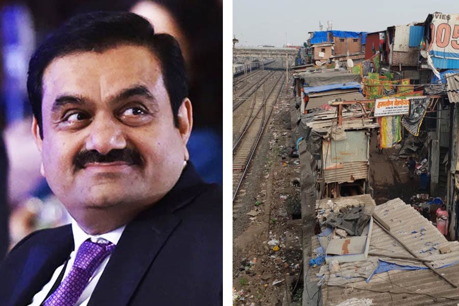 আদানিদের হাত ধরে সেই উন্নয়ন শুরু হবে বলে আশাবাদী অনেকে। মঙ্গলবার আদানি গোষ্ঠী প্রকল্পের বরাত পাওয়ার পর ধারাভি উন্নয়ন প্রকল্পের সিইও এসভিআর শ্রীনিবাস বলেন, ‘‘আমরা এ বার রাজ্য সরকারের অনুমোদন নিয়ে ধারাভির জন্য একটি স্পেশাল পারপাস ভেহিকল (এসপিএস) গঠন করব।’’