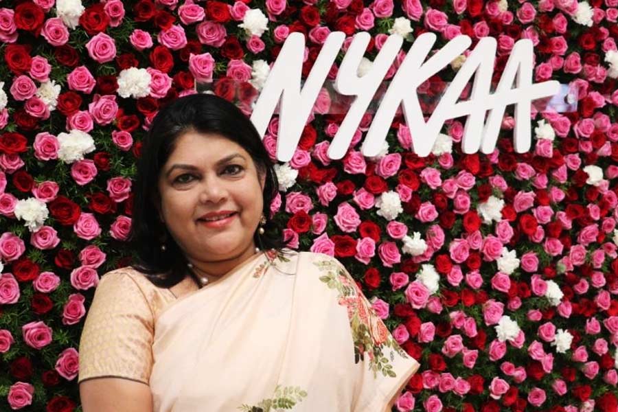 চলতি বছর ধনকুবেরদের তালিকায় বেশ কয়েকটি নতুন মুখ দেখা গিয়েছে। তাঁদের মধ্যে নাইকা-র সিইও তথা প্রতিষ্ঠাতা ফাল্গুনী নায়ার ছাড়াও রয়েছেন রেখা।