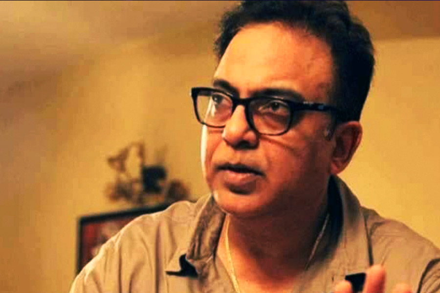 Bengali Actress has filed an FIR against director Arindam Sil at the Bishnupur Police Station, alleging molestation