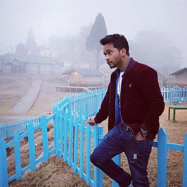  ‘দ্য ব্লু আমব্রেলা’র পর বিশালের আরও এক সিনেমায় অভিনয় করেন রাহুল। বিশাল পরিচালিত ‘ওমকারা’ সিনেমায় ‘ল্যাংড়া ত্যাগী’ চরিত্রের নাম ভূমিকায় অভিনয় করা সইফ আলি খানের ছেলের চরিত্রে অভিনয় করার সুযোগ পান তিনি। 