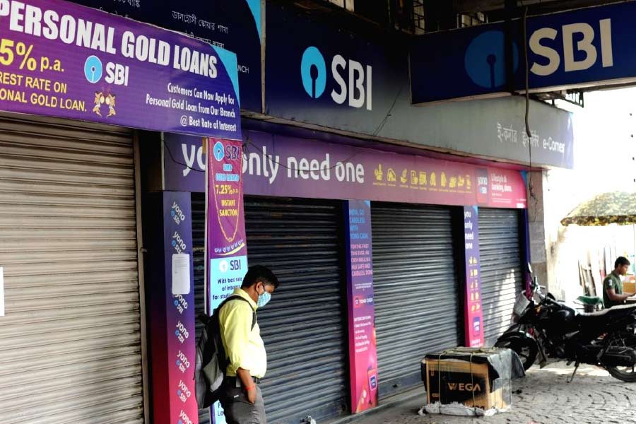 ৫ অক্টোবর: বিজয়া দশমী, দশেরা, শ্রীমন্ত শঙ্করদেবের জন্মোৎসব উপলক্ষে ইম্ফল ছাড়া সব শহরেই ব্যাঙ্কগুলি বন্ধ থাকবে ৫ অক্টোবর।