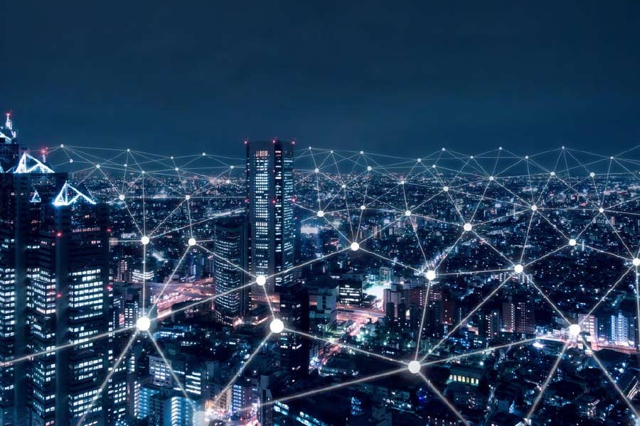 ফাইভ জি প্রযুক্তি ভারতের পক্ষে যথেষ্ট লাভজনক হিসাবে প্রমাণিত হবে বলে মনে করা হচ্ছে। ২০২৩ থেকে ২০৪০-এর মধ্যে ভারতের অর্থনীতিতে শুধুমাত্র ফাইভ জি প্রযুক্তি বাবদ প্রায় ৫০ কোটি ডলার অতিরিক্ত আসতে পারে, আশাবাদী টেলিকম বিশেষজ্ঞরা।