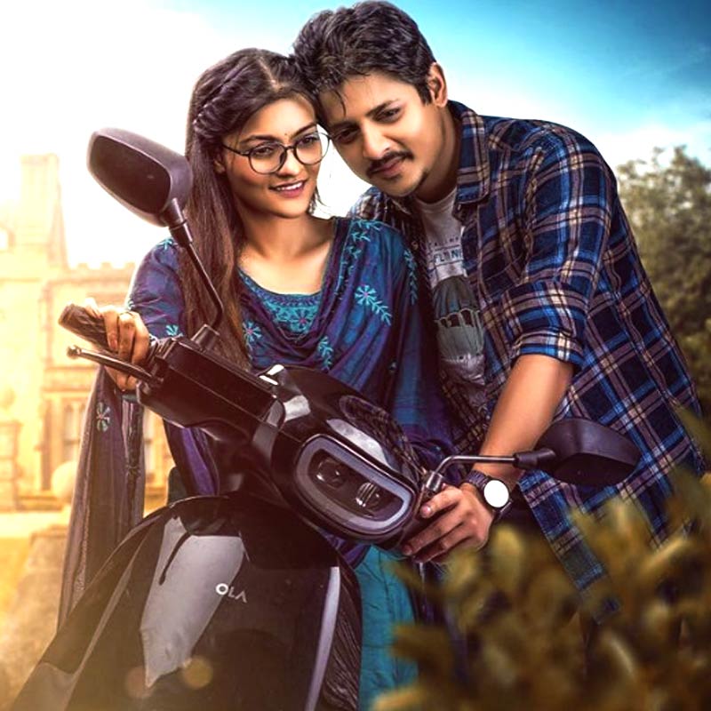 ওড়িয়া চলচ্চিত্র জগতে এক সঙ্গে কাজ করেন প্রাক্রুতি এবং বাবুশান। এক সঙ্গে ছবিও করেছেন তাঁরা। অভিনেত্রীর ঘনিষ্ঠ হিসাবে পরিচিত ছিলেন বাবুশান। আর বিতর্ক দানা বাঁধে সেখানেই।