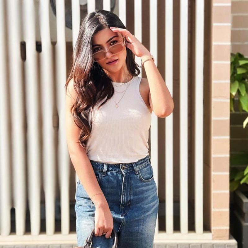 বাবুশানের স্ত্রী ও শ্বশুরের বিরুদ্ধে মানহানির মামলা করেছিলেন প্রাক্রুতি। পাঁচ কোটি টাকার সেই মামলা এখনও আদালতে বিচারাধীন।