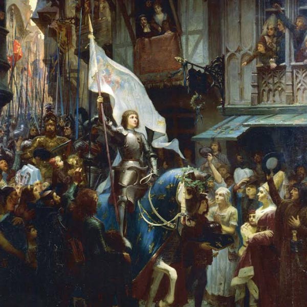 আসলে দিদ্দার কাহিনি শারীরিক ভাবে অসমর্থ এক নারীর সংগ্রামের ইতিহাস। পুরুষের হাতে লেখা ইতিহাস তাকে স্বীকৃতি দিতে দ্বিধা করে, ভয় পায়। কখন যে ‘হিস্ট্রি’ ‘হিজ স্টোরি’ থেকে ‘হার স্টোরি’-তে পরিণত হয়ে যায়, সে কারণে তো আজও পুরুষতান্ত্রিক সমাজ ভীত থাকে। ইতিহাসে ঘটে সত্যের অপলাপ। ক্ষমতাময়ী নারীরা পরিণতি পান ‘ডাইনি’ বদনামে। যেমন ঘটেছিল পঞ্চদশ শতকের ফ্রান্সে জোয়ান অফ আর্কের ক্ষেত্রে। (ঋণস্বীকার: ‘কাশ্মীরের আতঙ্ক ছিলেন যে মহারানি’, চিরশ্রী মজুমদার)