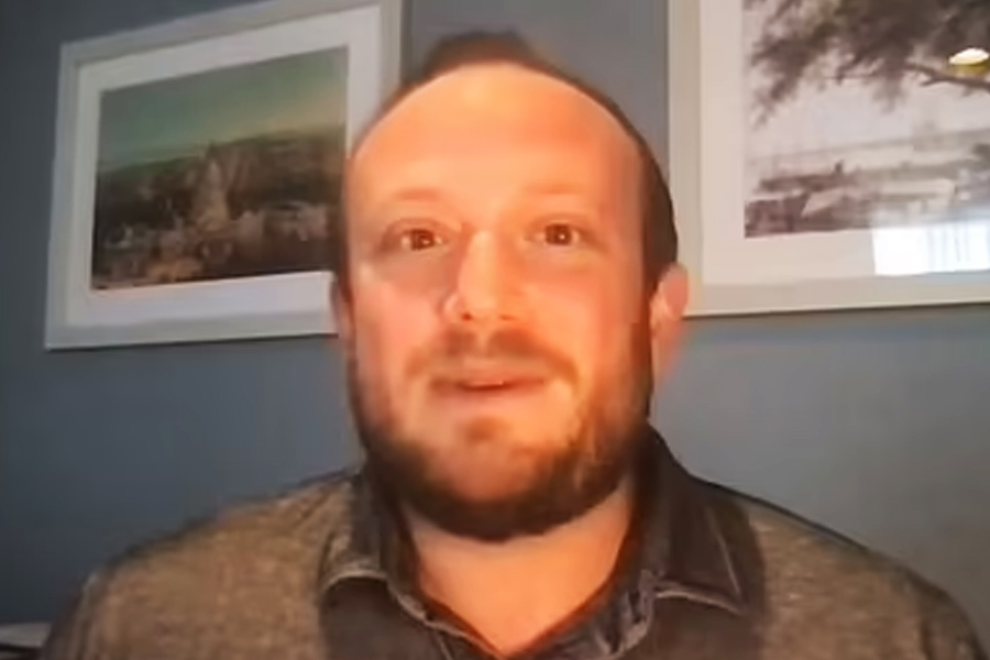 আমেরিকার পেনসিলভেনিয়ার ফিনিক্সভিলের বাসিন্দা স্কট পরিবারের সঙ্গে ছুটি কাটাতে রেহোবোথ সমুদ্রসৈকতে গিয়েছিলেন। গিয়ে উঠেছিলেন সৈকতের ধারের একটি রিসর্টে।