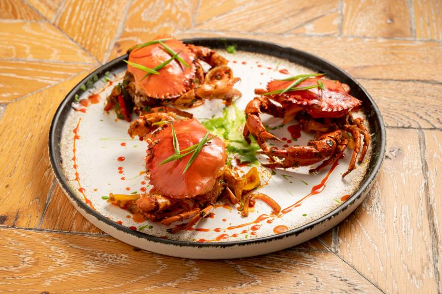 পুজোর মেনুতে থাকছে আধুনিকতার ছোঁয়া।