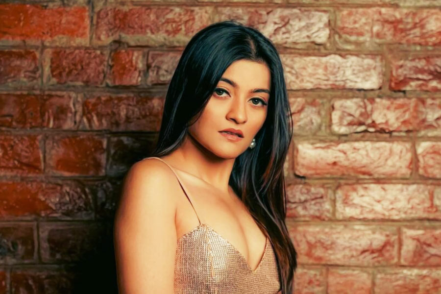 ‘বিগ বস’-এর নতুন পর্বে অংশগ্রহণ করেছেন বিতর্কিত ওড়িয়া অভিনেত্রী প্রাক্রুতি মিশ্রও। সহ-অভিনেতার স্ত্রীর হাতে মার খাওয়া থেকে শুরু করে এমএমএস-কাণ্ড, সম্প্রতি বার বার বিতর্কে জড়িয়েছেন তিনি।