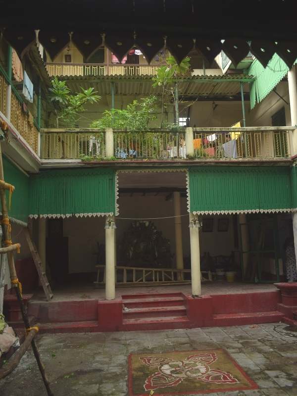 ভবানীপুর মল্লিক বাড়ির পুজো 