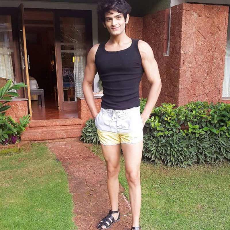 গৌরীর জন্ম পশ্চিমবঙ্গের কলকাতায়। এখানেই তিনি বড় হয়েছেন। পড়াশোনাও কলকাতাতেই।