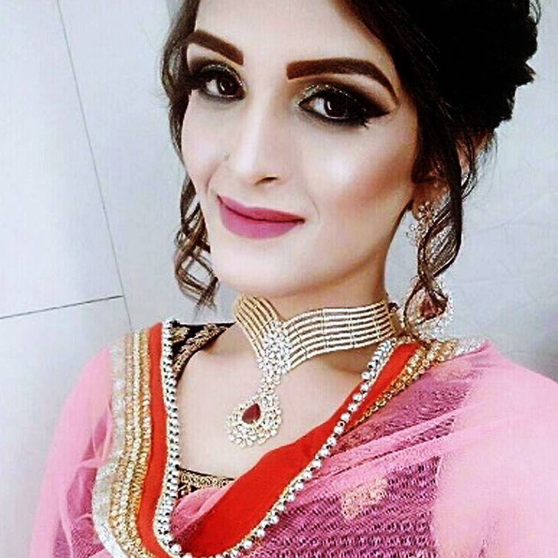 গৌরী এক বার এক সাক্ষাৎকারে এ-ও জানিয়েছিলেন, ছোটবেলায় তাঁকে যৌন হেনস্থার শিকার হতে হয়েছিল।