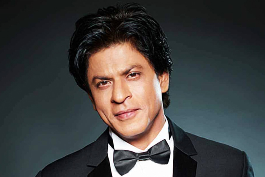 যদিও শাহরুখ এবং আরিয়ান একই ফ্রেমে অভিনয় করেননি। ছবিতে শাহরুখের ছোটবেলার চরিত্রে অভিনয় করেছিলেন আরিয়ান। শিশু অভিনেতা হিসাবে এই ছবিতেই প্রথম অভিনয় শাহরুখ-পুত্রের। আর কোনও ছবিতে অভিনয় করেননি আরিয়ান।