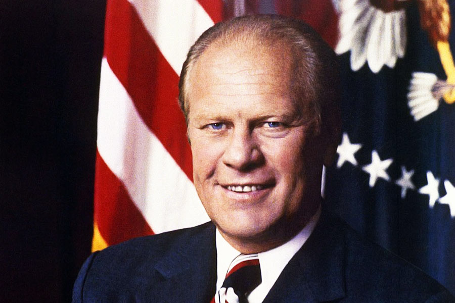 ১,৩০০ কোটি ডলার (প্রায় ১ লক্ষ ৬ হাজার কোটি টাকা) ব্যয়ে নির্মিত এই যুদ্ধজাহাজটি আমেরিকার ৩৮তম প্রেসিডেন্ট জেরাল্ড ফোর্ডের নামাঙ্কিত। ১৯৭৪-৭৭ সালে প্রেসিডেন্ট পদে থাকা প্রয়াত ফোর্ড আমেরিকার নৌসেনার প্রাক্তনী।