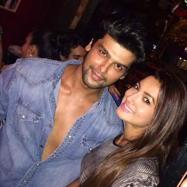 বিগ বসের দর্শকেরাও তাঁদের জুটিকে এতটাই পছন্দ করতেন যে, এই জুটিকে ‘গওশল’ বলেও সম্বোধন করতেন অনেকে। 