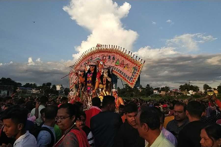  নদিয়ার কৃষ্ণনগর রাজবাড়ির মা রাজরাজেশ্বরীর নিরঞ্জন পর্ব।
