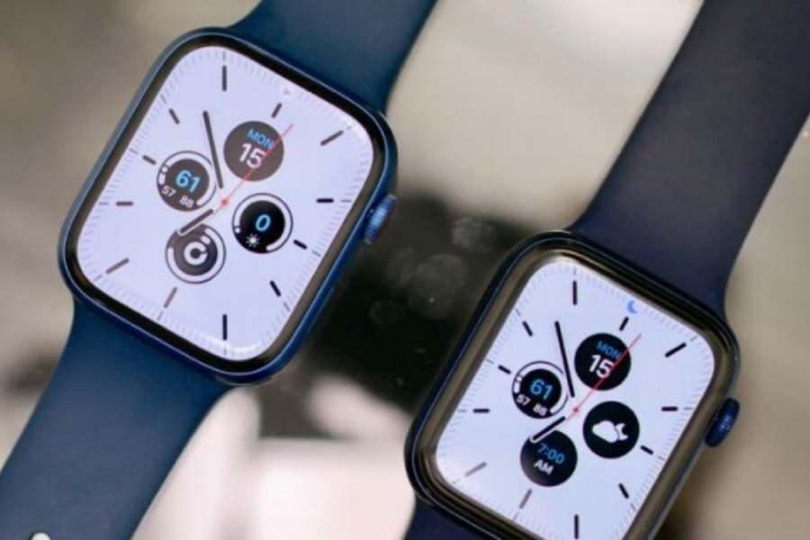 গ্যাজেটের দাম প্রায়ই ওঠানামা করে। আজ যে স্মার্ট ওয়াচ বিশেষ অফারে বিপুল ছাড় দিচ্ছে, ক’দিন বাদে তার দাম বেশি হয়ে যেতে পারে। অনেক সময় উল্টোটাও ঘটতে পারে।