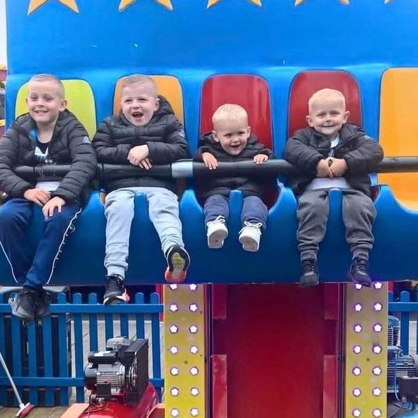 অর্থ জয়ের পর কী করবেন? সংবাদমাধ্যমের এ প্রশ্নের জবাবে কেলি বলেন, ‘‘পরিবারকে সঙ্গে নিয়ে ব্ল্যাকপুলে ছুটি কাটাতে যাব।’’ কেলি জানিয়েছেন, ব্ল্যাকপুলের সমুদ্রতটে মেয়ে ডেমি এবং তাঁর চার সন্তানকে নিয়ে কিছু দিন সময় কাটাতে চান তিনি।