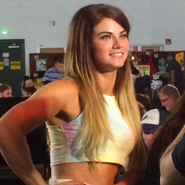 আচমকা সারার মৃত্যুর খবরে শোকের ছায়া নেমে এসেছে ক্রীড়মহলে। সারা পরিচিত ছিলেন তাঁর অত্যন্ত হাসিখুশি মেজাজের কারণেও। অন্যের বিপদে সারাকে সব সময়ই পাশে পাওয়া যেত বলেও বলছেন তাঁর গুণমুগ্ধরা।