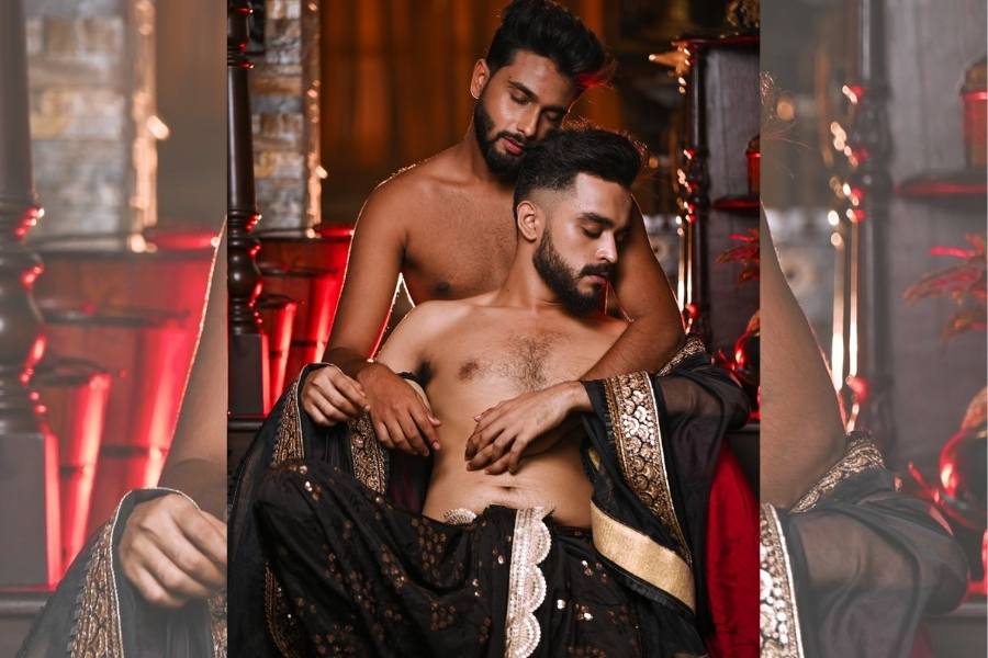 চেতন শর্মা ও অভিষেক রায়ের জুটি  বেশ নজর কেড়েছিল প্রাক পুজোর সময়ে। সময় বদলে দিচ্ছে মনন। 