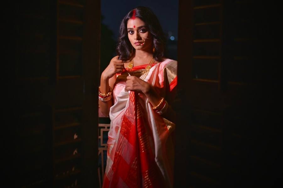 অভিনেত্রী ব্যক্তি জীবনেও খুব চঞ্চল। যাকে বলে হাতে পায়ে লক্ষ্মী! জানালেন তিনি নিজেই!