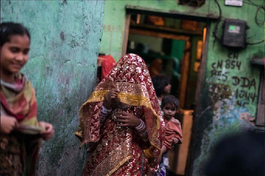 ঝাড়খণ্ডের গ্রামীণ এলাকায় ১৮ বছর পেরোনোর আগে বিয়ে হয় ৭.৩ শতাংশের। অন্য দিকে, শহুরে এলাকায় এই হার ৩ শতাংশ। এমনই দাবি করা হয়েছে সমীক্ষা রিপোর্টে। 