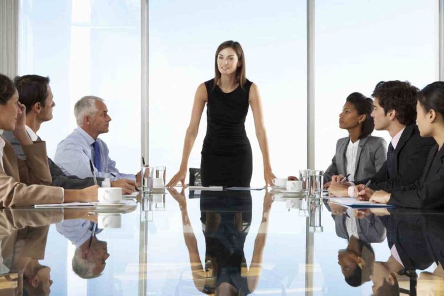 চলুন আজ একটু ভারতের মহিলা শিল্পপতিদের খোঁজ নেওয়া যাক। যে লক্ষ্মীমন্ত নারীদের বাস্তবের লক্ষ্মী আখ্যা দিতেই পারি আমরা।  