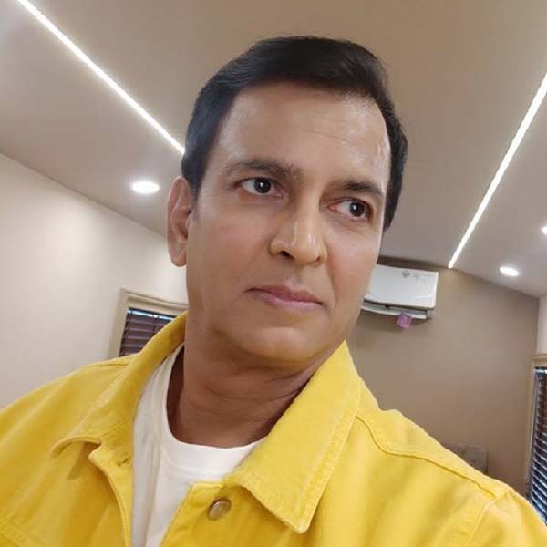 তাঁর পাঁচ বছর পর আবার তিনি বড় পর্দায় ফিরে আসেন জয়প্রকাশ বিনায়কের ‘ফির আয়ি বরসাত’ ছবির মাধ্যমে। এই ছবিতে অনুরাধা পটেল, নীলমের মতো অভিনেত্রীর সঙ্গেও কাজ করেছেন তিনি। এই ছবি বক্স অফিসে ফ্লপ করলেও সফল হয়েছিল ছবির গানগুলি।