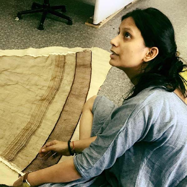 শুভি জানিয়েছেন, এই সবটাই তিনি করে থাকেন পরিবেশ রক্ষার জন্য। তিনি চান, তাঁর মতোই এই বিষয়ে এগিয়ে আসুন আরও মানুষ। তার ‘মেটেরিয়াল লাইব্রেরি’ থেকে প্রক্রিয়াজাত বর্জ্য নিয়ে যান। দরকারে পরামর্শ নিয়ে সেগুলিকেই পুনর্ব্যবহারযোগ্য করে তোলা হোক। এতে বাঁচবে পরিবেশ। বাঁচবে খরচও।  