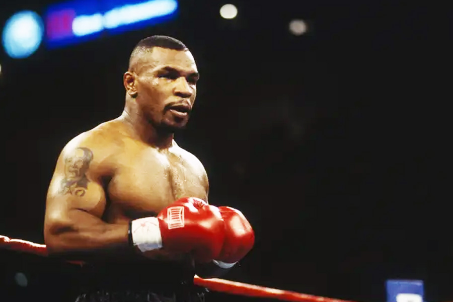 রিংয়ের অন্যতম কিংবদন্তিকে অনেকেই ‘আয়রন মাইক’ বা ‘কিড ডিনামাইট’ নাম দিয়ে ফেলেছিলেন। তবে কুড়ি বছরের পেশাদার জীবনের গোড়ায় এ সব তকমা পেলেও শেষের দিকে তিনি হয়ে গিয়েছিলেন ‘এ গ্রহের সবচেয়ে নিকৃষ্ট মানুষ’ (দ্য ব্যাডেস্ট ম্যান অন দ্য প্ল্যানেট)।