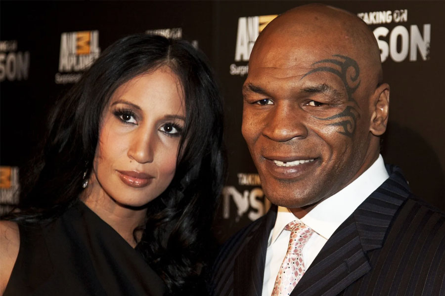 ৩ বারের দাম্পত্যে স্পাইসারের সঙ্গেই সবচেয়ে বেশি সময় কেটেছে টাইসনের। দু’জনের মিলান এবং মরক্কো নামে সন্তানও রয়েছে। তবে স্পাইসারের জীবনেও বিতর্ক কম নয়। বাবা ক্লেরেন্স ফাওলারের সংস্থা থেকে ৬০,০০০ পাউন্ড তছরুপের দায়ে ছ’মাসের জন্য জেলে যেতে হয়েছিল অন্তঃসত্ত্বা স্পাইসারকে।