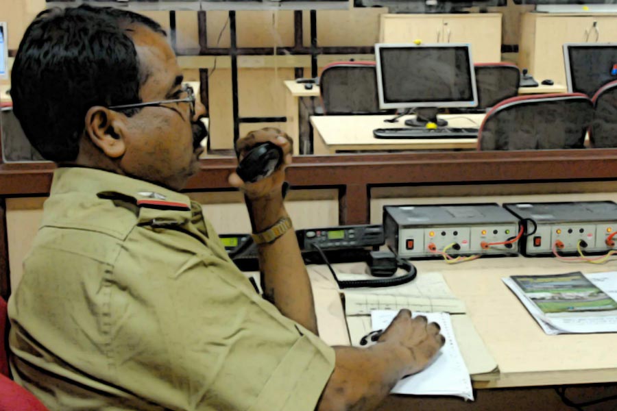 কালক্ষেপ না করে দ্রুত তিনি বিশ্রান্তওয়াড়ী থানায় নিখোঁজ ডায়েরি করেন। পুলিশ তদন্ত শুরু করে। প্রমোদের ফোনের সূত্র ধরে অভিযুক্তদের কাছে পৌঁছতে খুব একটা অসুবিধা হয়নি এর পর।