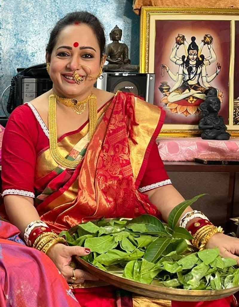 স্বয়ং মা লক্ষ্মী।