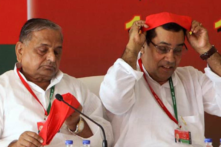 দুঃখের দিনে এবং খারাপ সময় কী ভাবে কর্মীদের পাশে থাকতে হয়, সেটা জানতেন ‘নেতাজি’।