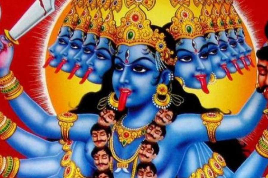 দুধ ও স্নান সামগ্রী প্রদানের সময় ব্যবহার করুন এই মন্ত্র - ‘ওঁ ক্রীং কাল্ল্যৈ নমঃ পয়স্নানাম সমর্পয়ামি।’  