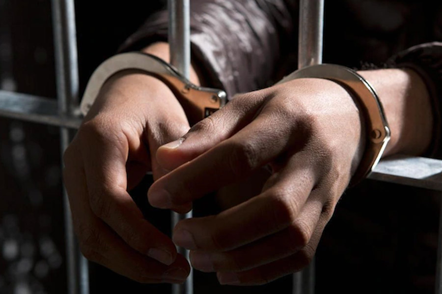 কিন্তু ওসুনার নৃশংসতার সূত্রপাত হয়েছিল এর অনেক আগে। ২০১১ সালে ছয় সন্তানের মা ৩৭ বছর বয়সি ইভেট পেনাকে খুন করার জন্য ওসুনাকে গ্রেফতার করা হয়। ছ’বছরেরও বেশি সময় ধরে এই মামলাটি চলে। ২০১৭ সালে তিনি দোষী সাব্যস্ত হন।