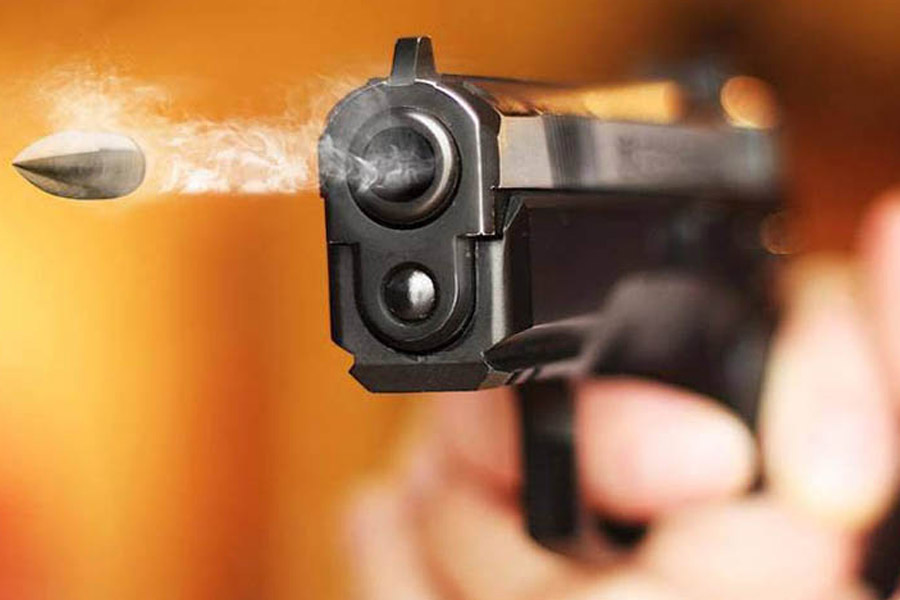 কম্পটনে এক মহিলাকে গুলি করে খুন করায় দোষী ছিলেন রোমেরো। ২০১৯ সালের মার্চ মাসে রোমেরো আগের সংশোধনাগার থেকে করকোরান জেলে পৌঁছন। কারারক্ষীরা তাঁকে এবং ওসুনাকে একই কুঠুরিতে রেখেছিলেন।