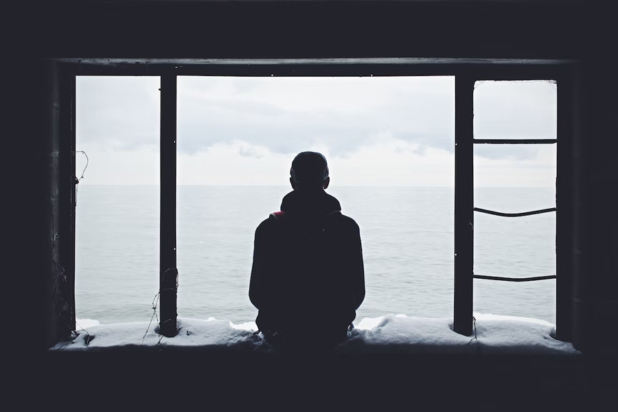 যদি তিনি জানতেন যে মেয়ে আত্মহত্যা করবে তা হলে তিনি নিজের কিডনি বিক্রি করতেন না বলেও তিনি কাঁদতে কাঁদতে জানিয়েছিলেন।