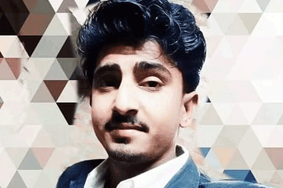 এই সব কারণেই বুদ্ধিনাথকে খুন করা হয় বলে তাঁর পরিবারের সদস্যেরা পুলিশকে জানিয়েছিলেন। তবে পুলিশ তদন্ত শেষে বার করে যে, মূলত ত্রিকোণ সম্পর্কের টানাপড়েনের জেরেই খুন হন বুদ্ধিনাথ। খুন করে পুড়িয়ে মারা হয় তাঁকে।