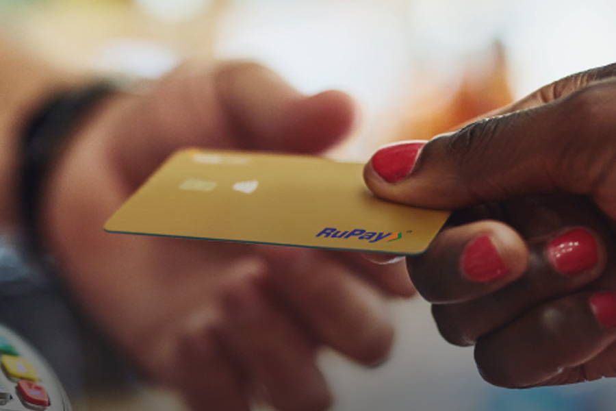 একই বছর সিঙ্গাপুরেও ভারতীয় ডিজিটাল মাধ্যম এবং রুপে কার্ডের মাধ্যমে অর্থ লেনদেন শুরু হয়।